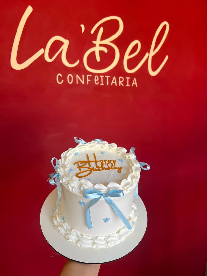 Bolo personalizado da La'Bel Confeitaria