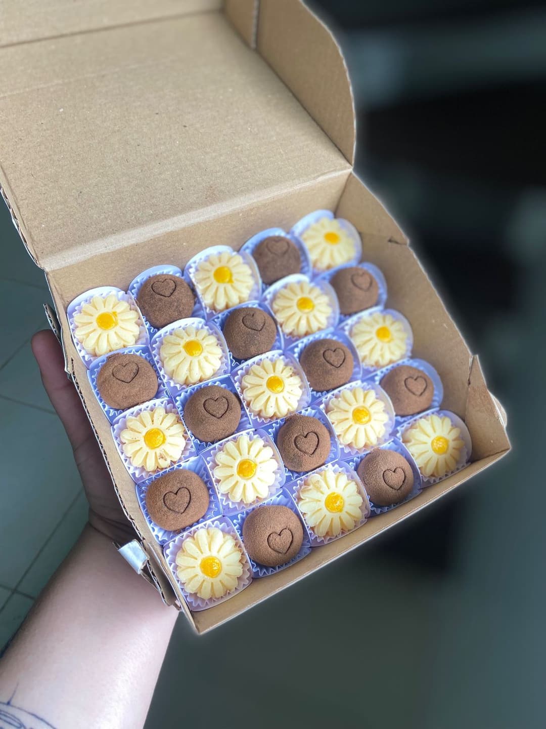 Doces personalizados com carimbo